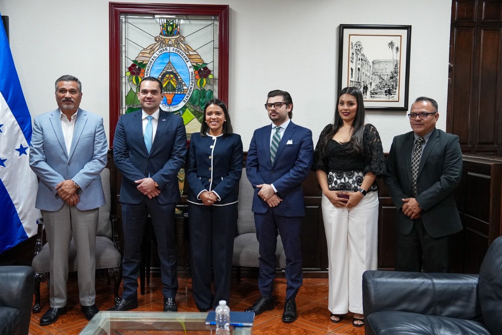 Congreso se suma a esfuerzos para recuperar certificación de aeropuertos